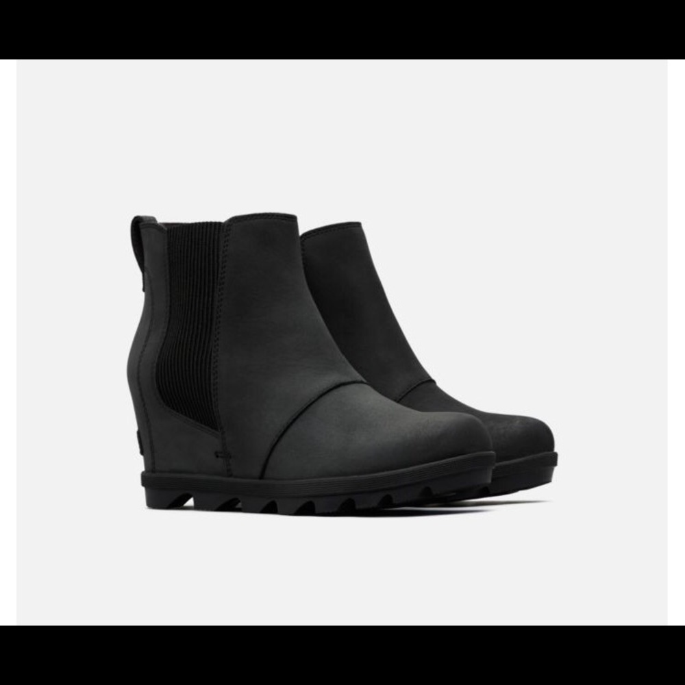 SOREL Joan of Arctic Wedge II Chelsea booties